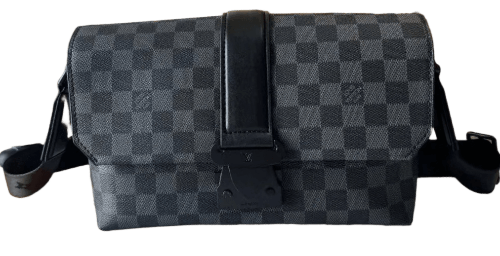 Louis Vuitton Louis Vuitton Bag — Accessories find on BoonBuy Finds