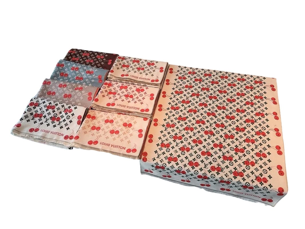 Scarf — Accessories find on BoonBuy Finds