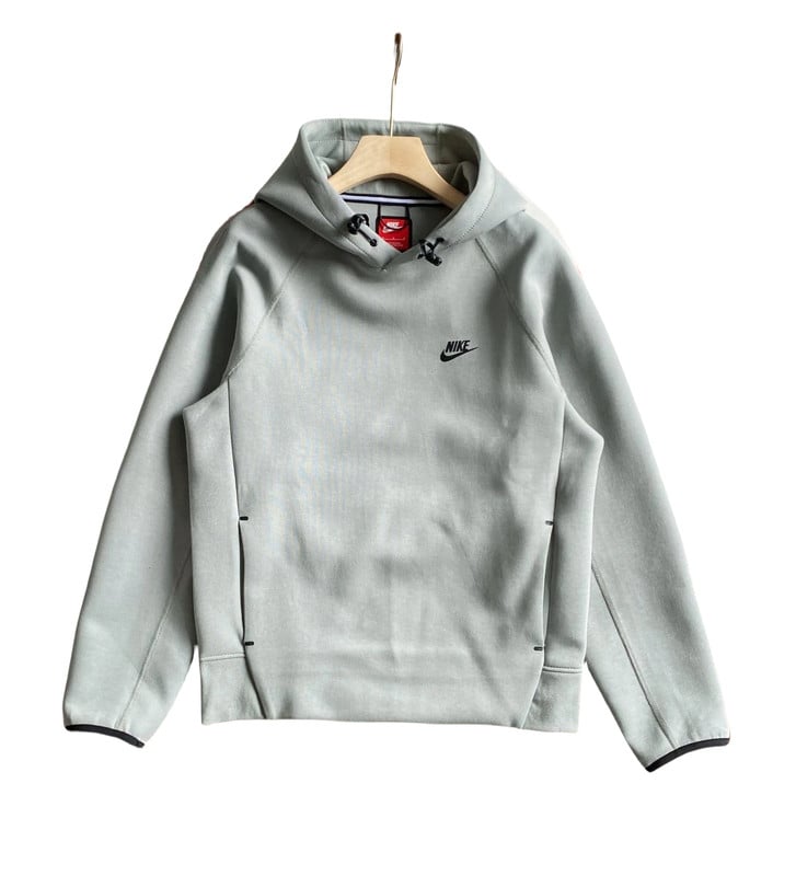 Nike Nike Set — Hoodies and Pants find on BoonBuy Finds