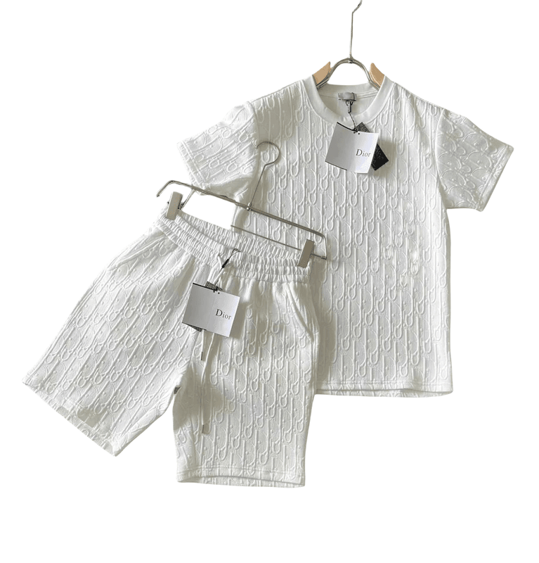 Dior Dior Set — Trending Now find on BoonBuy Finds