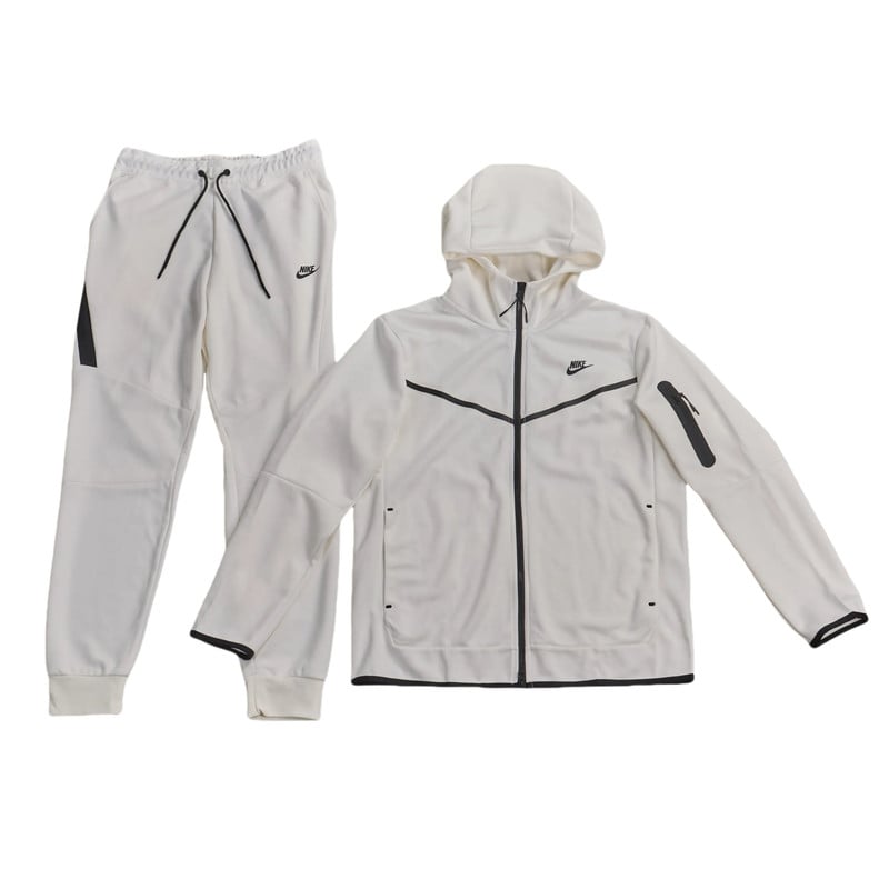 Nike Nike Set — Trending Now find on BoonBuy Finds