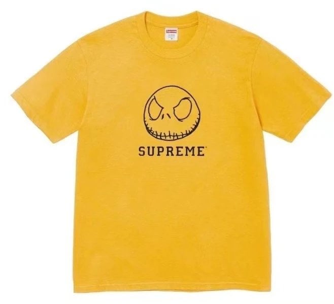 Supreme Supreme Tee — T-shirt and Shorts find on BoonBuy Finds