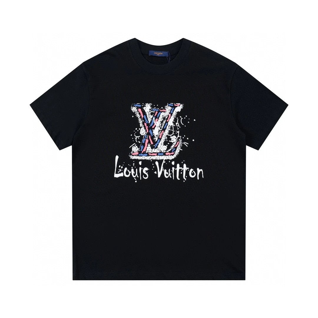 T-Shirt — T-shirt and Shorts find on BoonBuy Finds