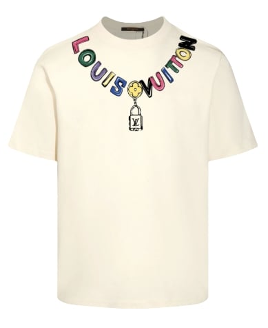 T-Shirt — T-shirt and Shorts find on BoonBuy Finds