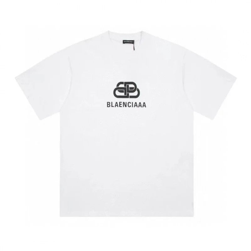 Balenciaga Tee — T-shirt and Shorts find on BoonBuy Finds