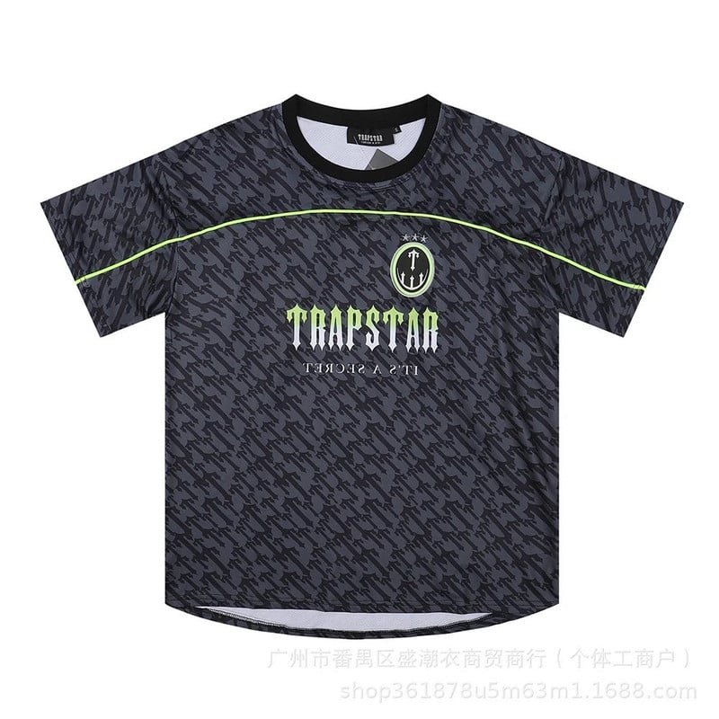 T-Shirt — T-shirt and Shorts find on BoonBuy Finds