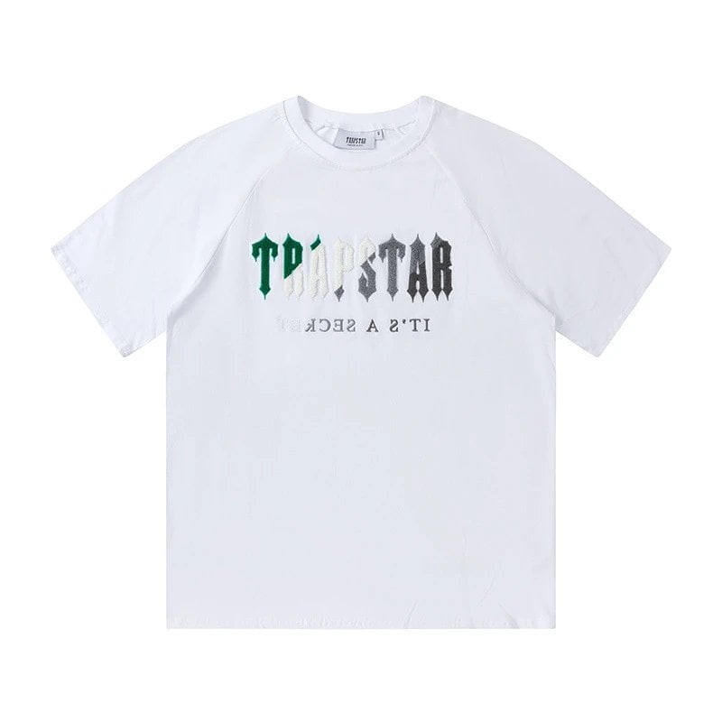 T-Shirt — T-shirt and Shorts find on BoonBuy Finds