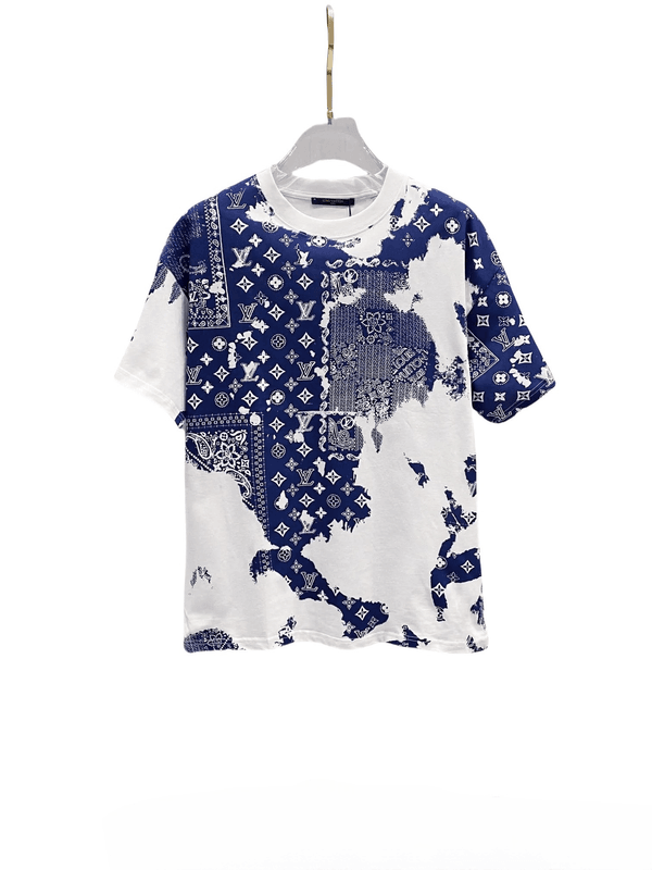 T-Shirt — T-shirt and Shorts find on BoonBuy Finds