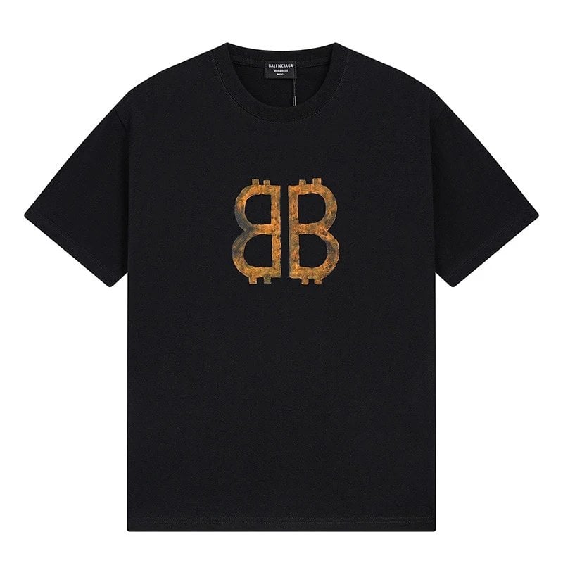 Balenciaga Balenciaga Tee — T-shirt and Shorts find on BoonBuy Finds Balenciaga Balenciaga Tee — T-shirt and Shorts find on BoonBuy Finds