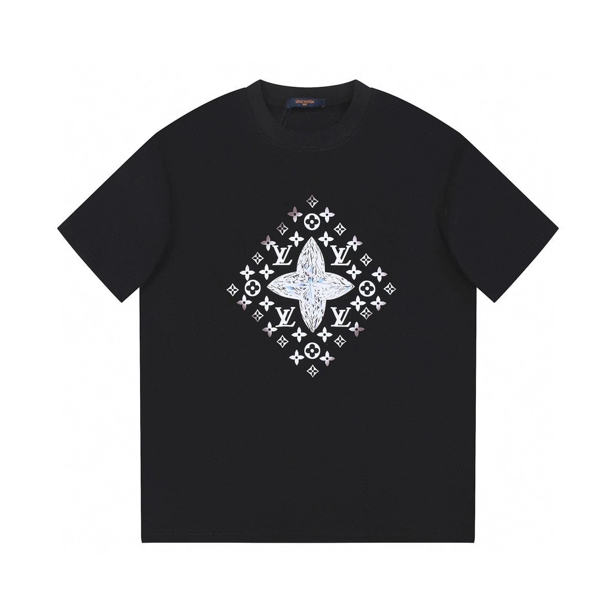 T-Shirt — T-shirt and Shorts find on BoonBuy Finds