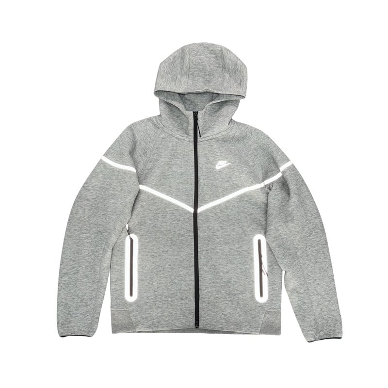 Nike Nike Hoodie — Trending Now find on BoonBuy Finds Nike Nike Hoodie — Trending Now find on BoonBuy Finds