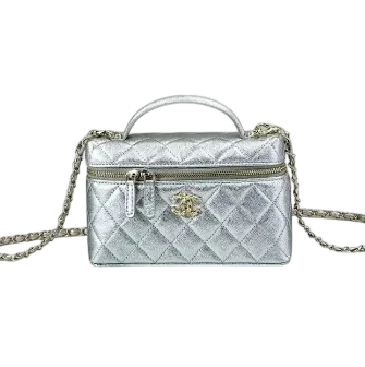 Chanel Chanel Tote Bag — Latest Finds find on BoonBuy Finds Chanel Chanel Tote Bag — Latest Finds find on BoonBuy Finds