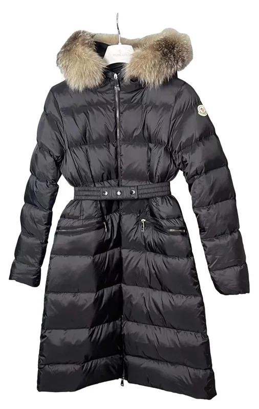 Moncler Moncler Down Jacket — Latest Finds find on BoonBuy Finds