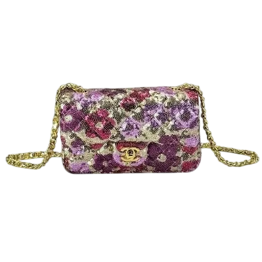 Chanel Chanel Tote Bag — Latest Finds find on BoonBuy Finds Chanel Chanel Tote Bag — Latest Finds find on BoonBuy Finds