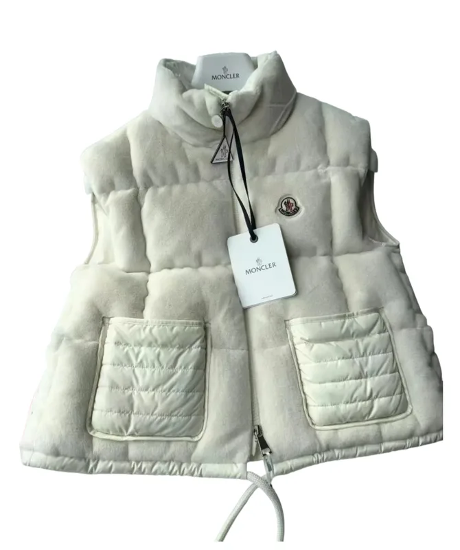 Moncler Moncler Vest — Latest Finds find on BoonBuy Finds Moncler Moncler Vest — Latest Finds find on BoonBuy Finds